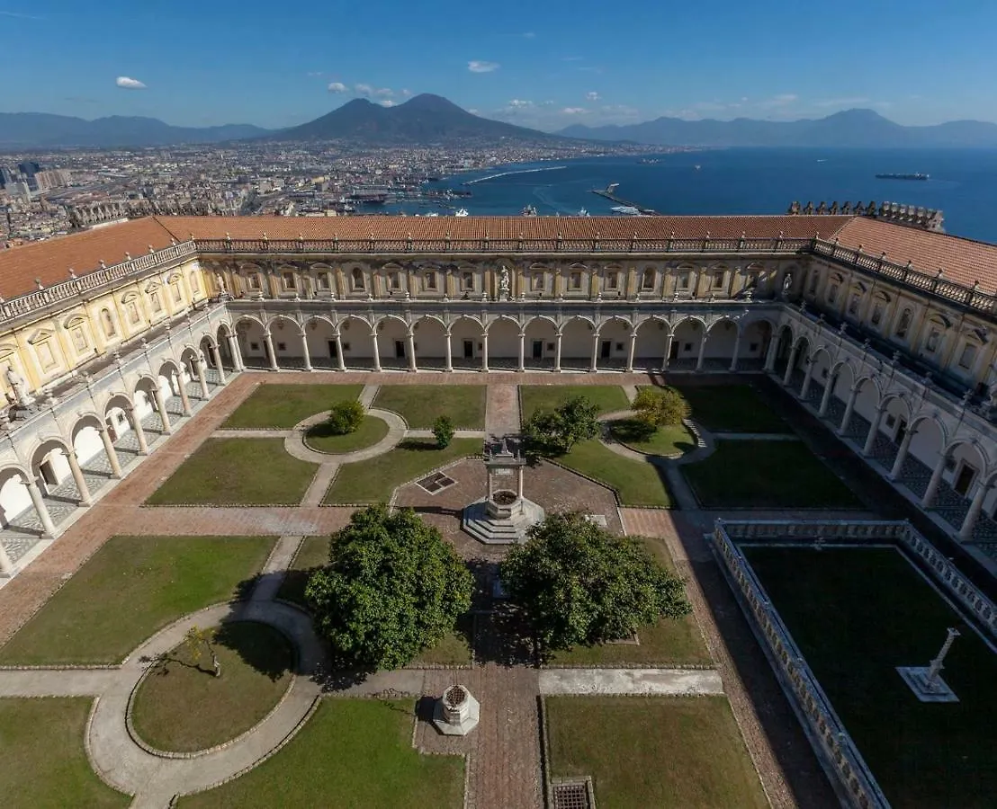 CASASÙ - appartamento con terrazzo al Vomero Napoli